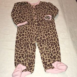 5 for $10 Carters 6 months PJs